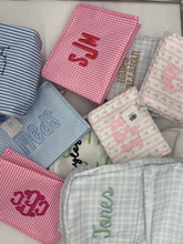 Load image into Gallery viewer, TRVL Design Roadie Zipper Bag

